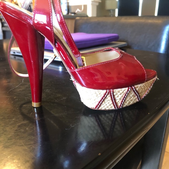 L.a.m.b. Upper red leather pumps - Picture 7 of 7
